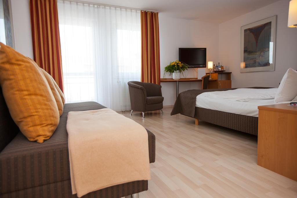 Centro Hotel U-No1, Trademark Collection By Wyndham Großbettlingen Dış mekan fotoğraf