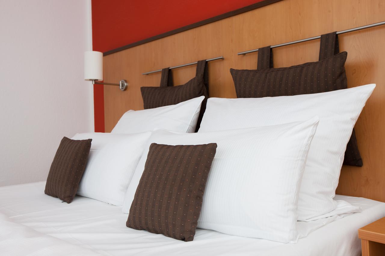 Centro Hotel U-No1, Trademark Collection By Wyndham Großbettlingen Dış mekan fotoğraf