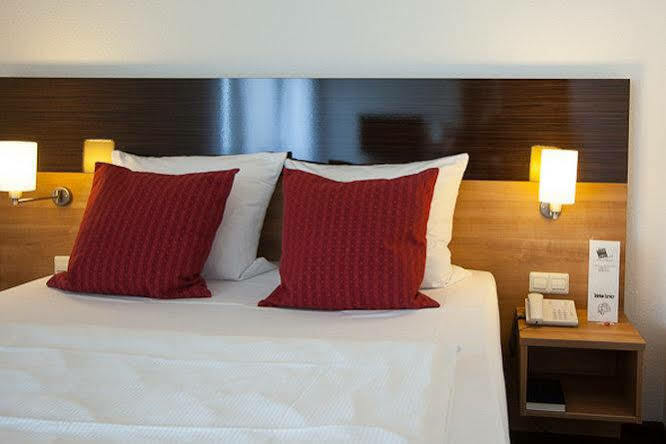 Centro Hotel U-No1, Trademark Collection By Wyndham Großbettlingen Dış mekan fotoğraf